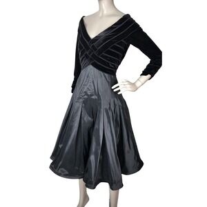 Tadashi Collection Black Velvet Bodice Taffeta Fit and Flare dress‎